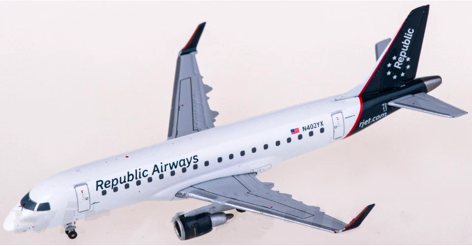 1:400 Geminijets Republic Airline Embraer ERJ-175LR Airplane Diecast Model - Image 3 of 4