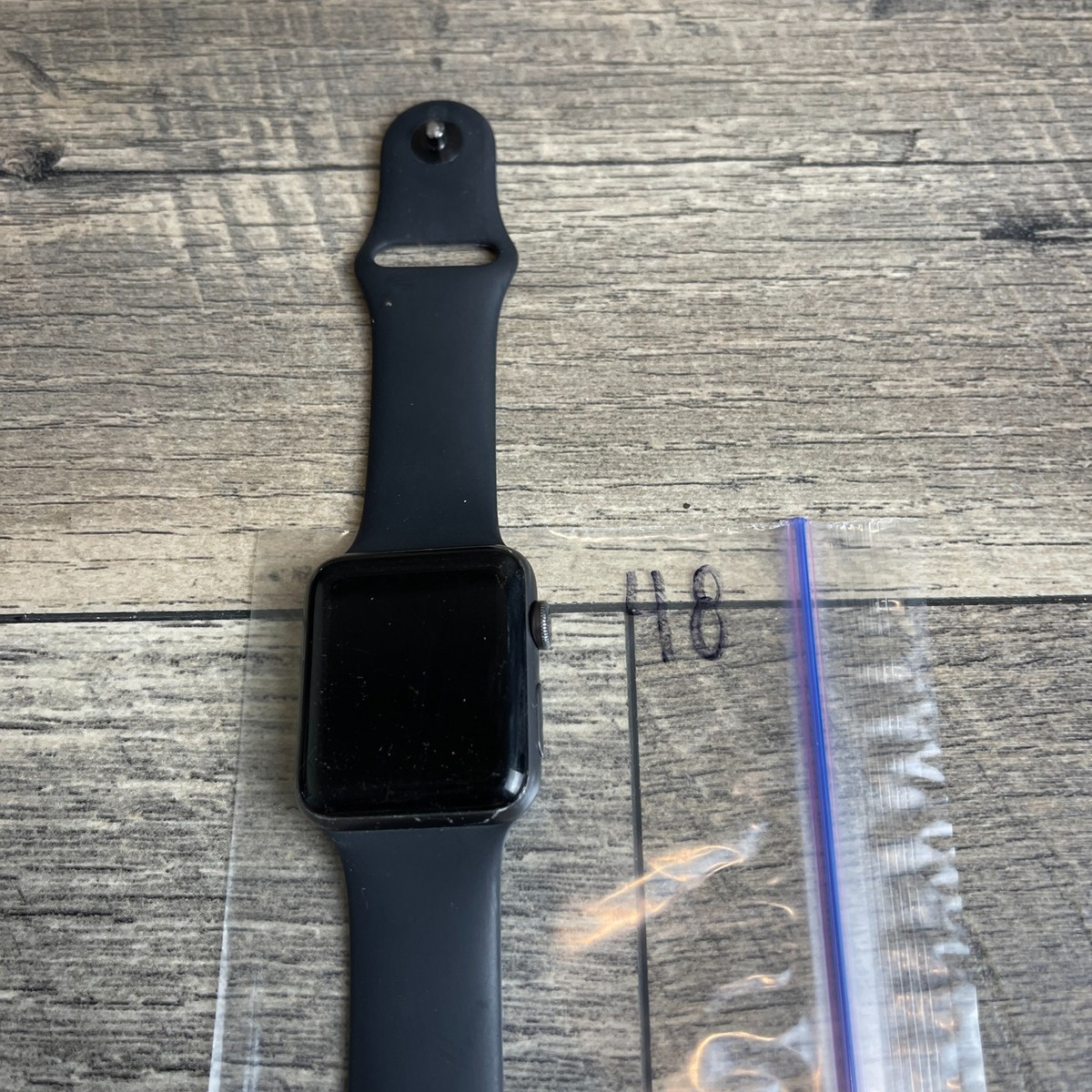 Apple Watch Series 3 GPS Smartwatch Black Strap 42mm 1.65