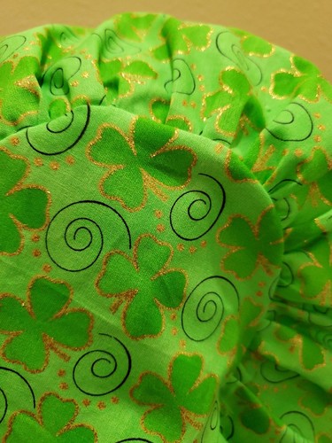Cappello/cappello scrub chirurgico Clover Metallic Outline donna Euro/Chef fatto a mano - Foto 3 di 4