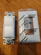 (LT8) Pass & Seymour Legrand P&S L grade, White Wall Light Switch 15A Cover TP26