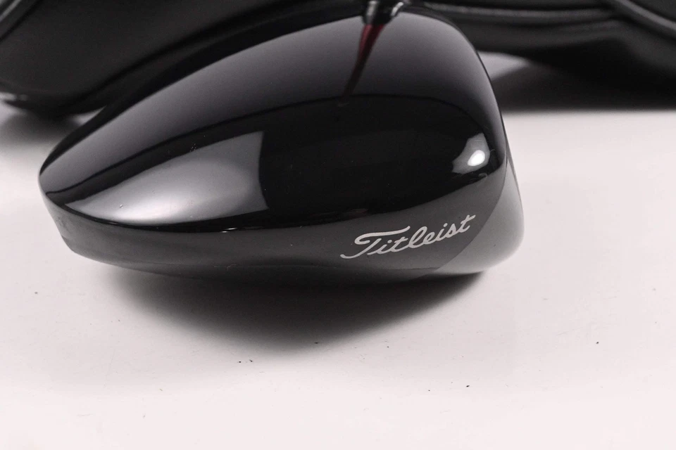 Ladies Titleist GT2 Driver / 11 Degree / Ladies Flex Denali Red 40 Shaft - Image 3 of 4
