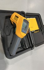 Fluke 568-2 Infrared contact dual-purpose thermometer Fast shipping via