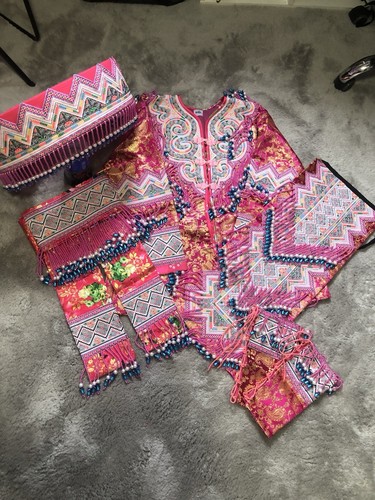hmong clothes