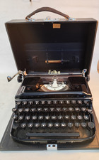 Machine À Écrire De Voyage DDR Erika Modèle Mod. 9 Avec Valise Années 50