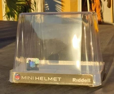RIDDELL RETAIL DISPLAY BOX FOR FOOTBALL MINI HELMET, BASES INCLUDED, BLACK LABEL
