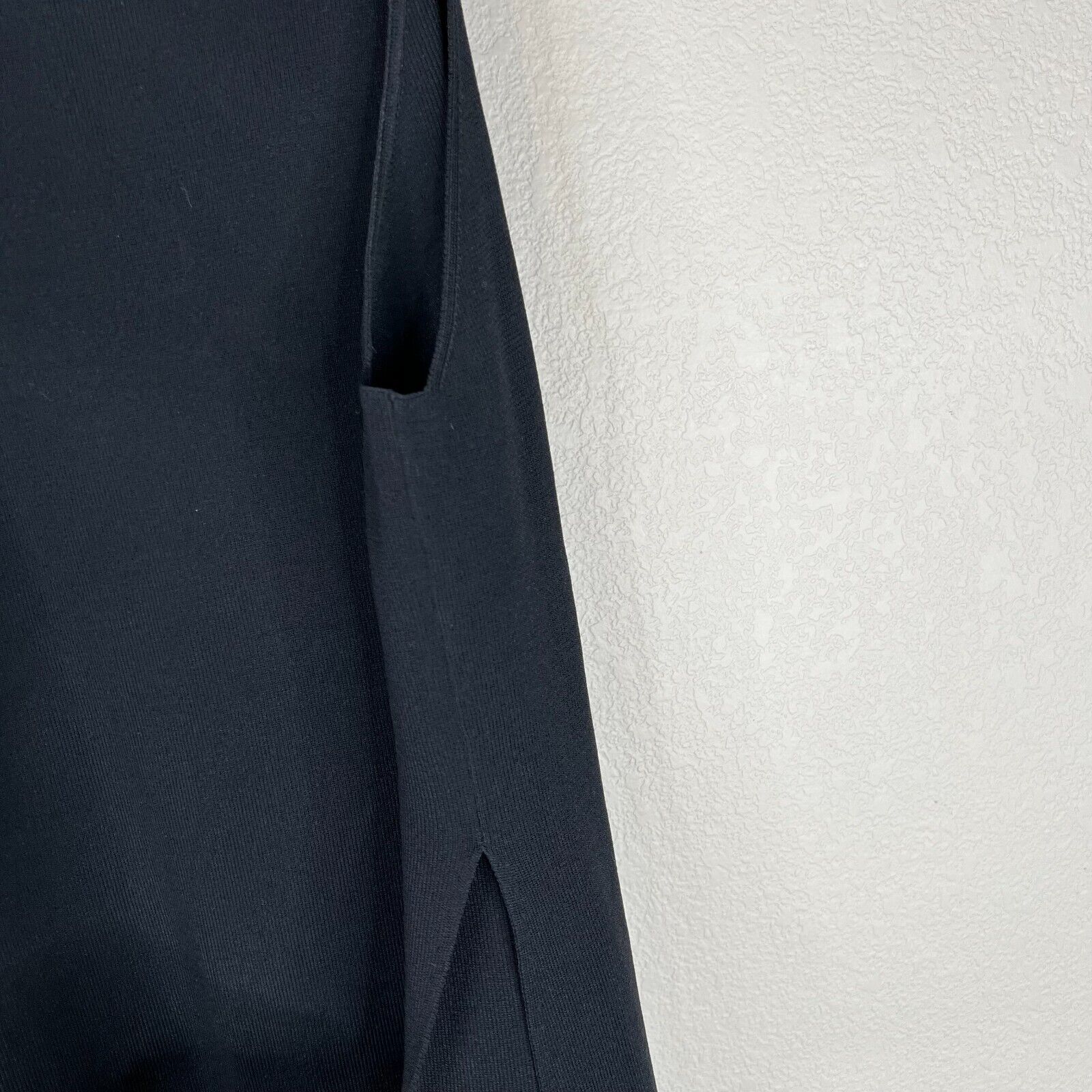 Intermix Tunic Top Size Medium Black Sleeveless M… - image 4