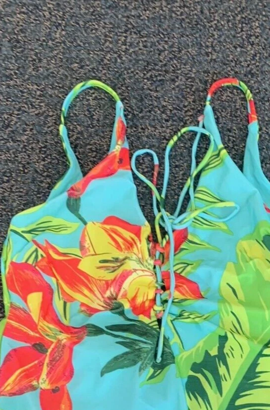 ZARA  WOMEN  ACCESSORIES FLORAL SWIMSUIT SIZE L  RN# 77302 - Image 2 of 4