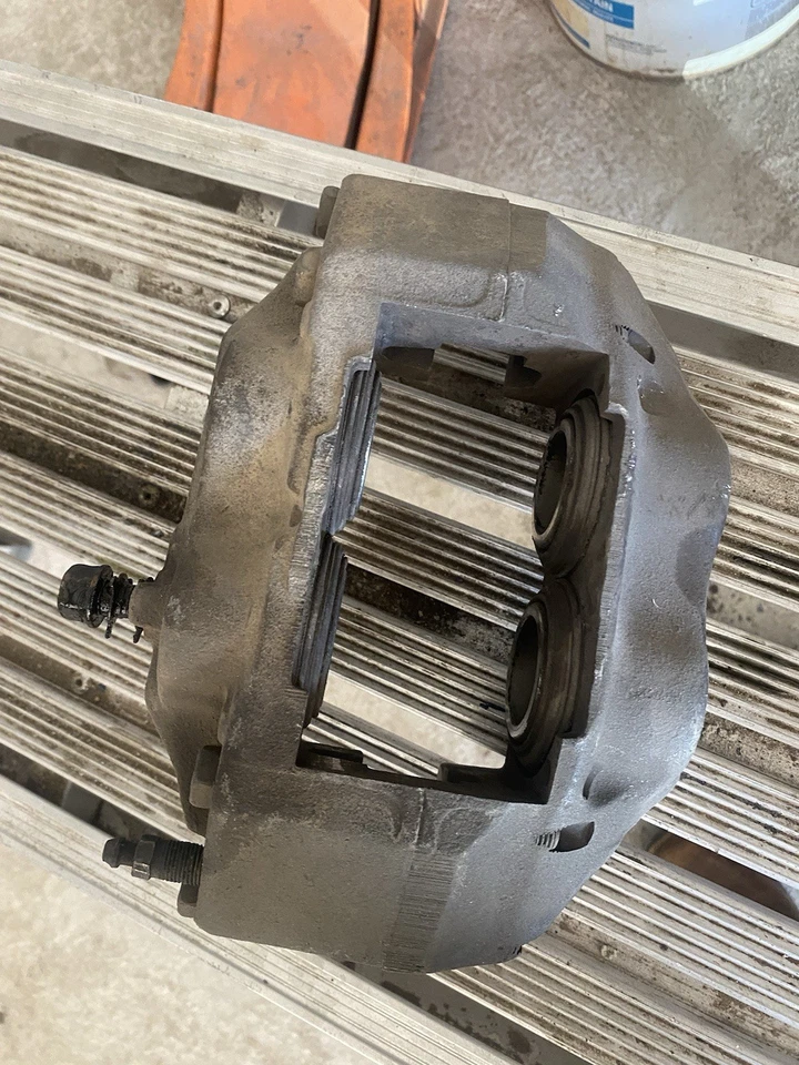 Pinzas delanteras para Toyota Tacoma 2000 4x4 Foto 4 de 4