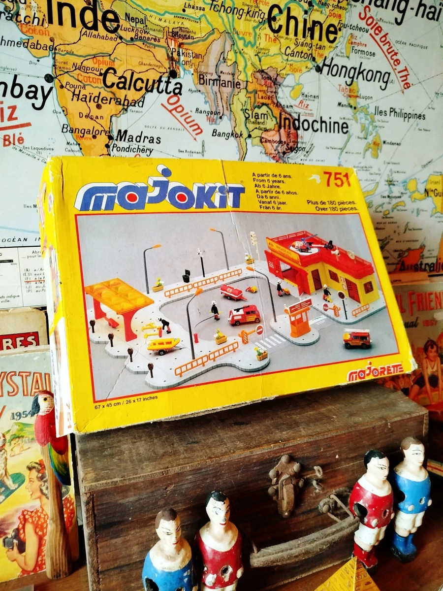 Jouet Vintage Majokit Majorette 723 - Pharmacie Ville Construction En Plastique - Occasion