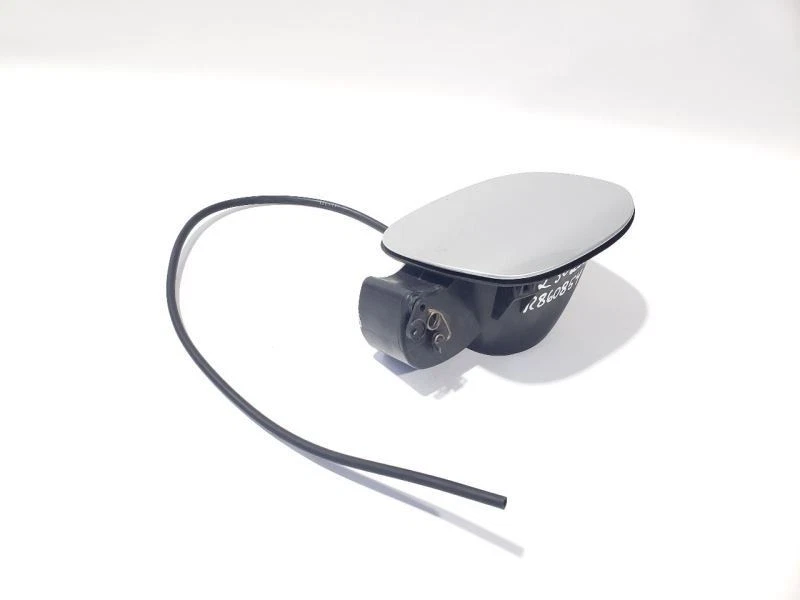 Volvo S60 2015 OEM puerta de llenado de combustible plateada 31335707 Foto 3 de 4