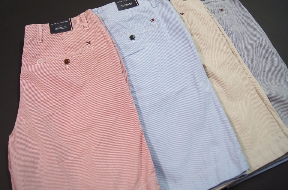 TOMMY HILFIGER Men Classic Fit Lightweight Pincord Stripe Casual Shorts