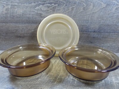 Corning Vision 24 Oz. Ribbed Amber Casserole - 2 Dishes V-30-B w/ 1 Plastic Lid