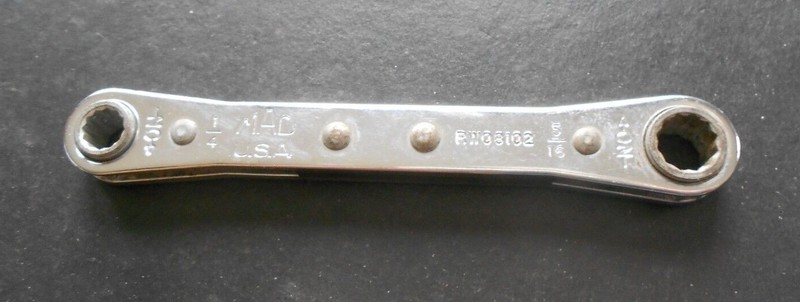MAC TOOLS RW08102 1/4" x 5/16" 12 PT. Ratcheting Wrench Made in U.S.A.