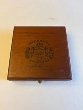 Macanudo Vintage Cabinet Selection 1988 Number II Cigar Box