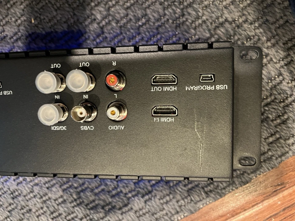 Marshall Electronics  MLYNX-503- Triple 5” Rackmountable Monitor with HDMI, 3G-S - Image 2 of 4