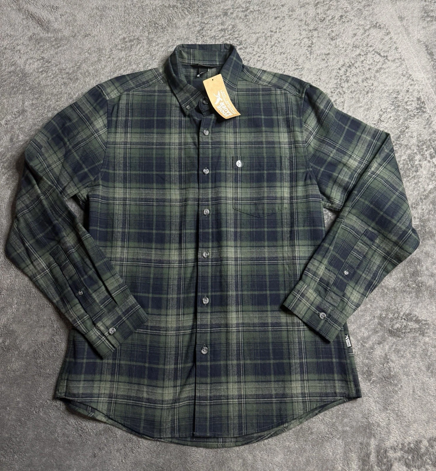 Eddie Bauer Field Flannel Long Sleeve Mens Medium Button Front Shirt Dark Green