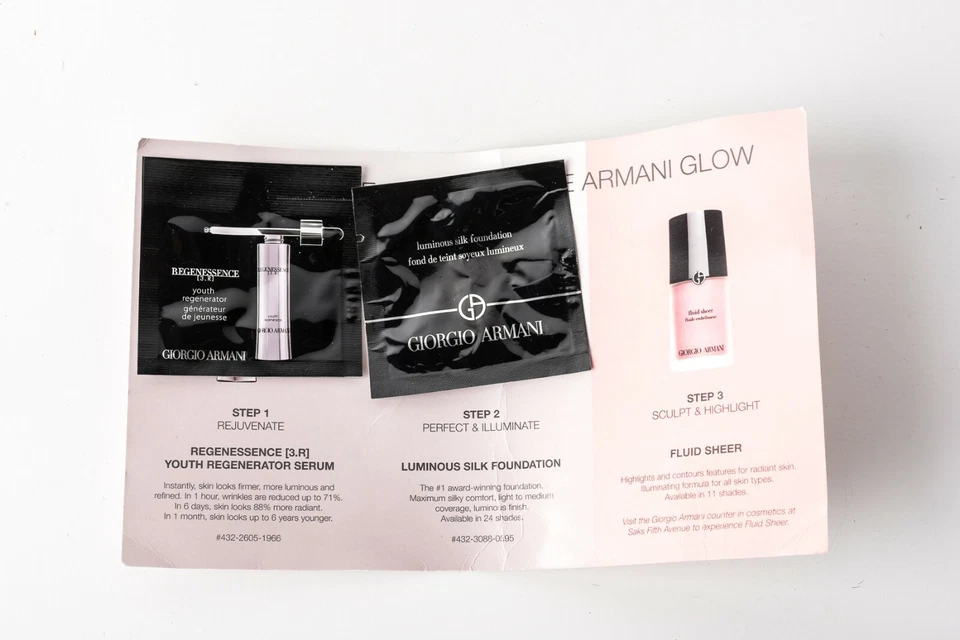 Ulta Beauty On-the-go Cleansing Makeup Remover Facial Wipes & 5 Samples New - Image 2 of 4