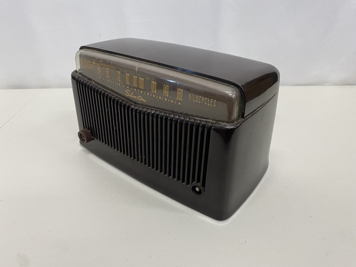 Vintage Silvertone Model 9006 Tube Radio Bakelite Brown Tested w 