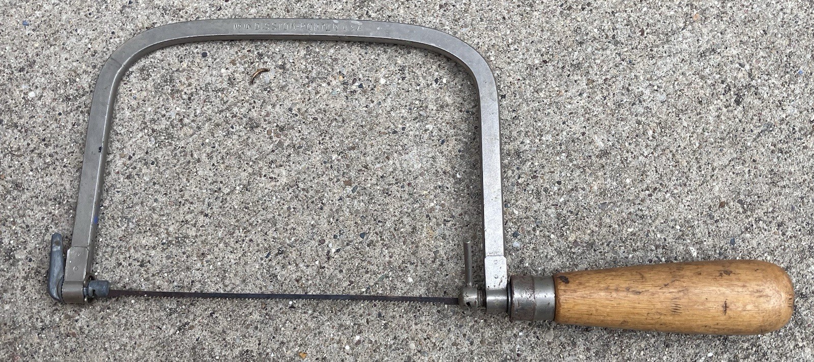 Vintage Lot Of 11 Disston Hand Saws, 3 Misc Saws & Vintage Hip Roof Toolbox