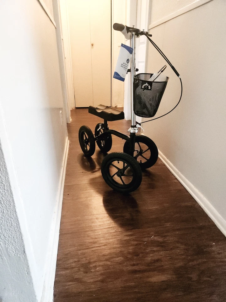 Dynarex All Terrain Mountaineer Knee Walker Folding Adjustable with Basket  - Image 3 of 4