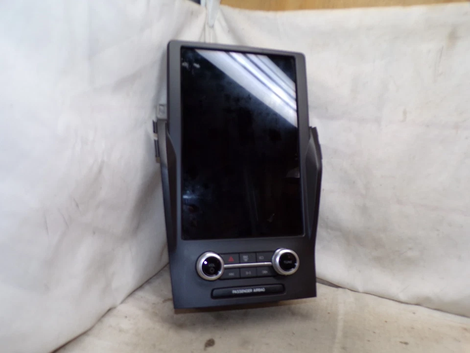 21 22 23 24 Ford Edge Radio Display Screen M2GT-18B955-FC FXQ90 - Image 3 of 4