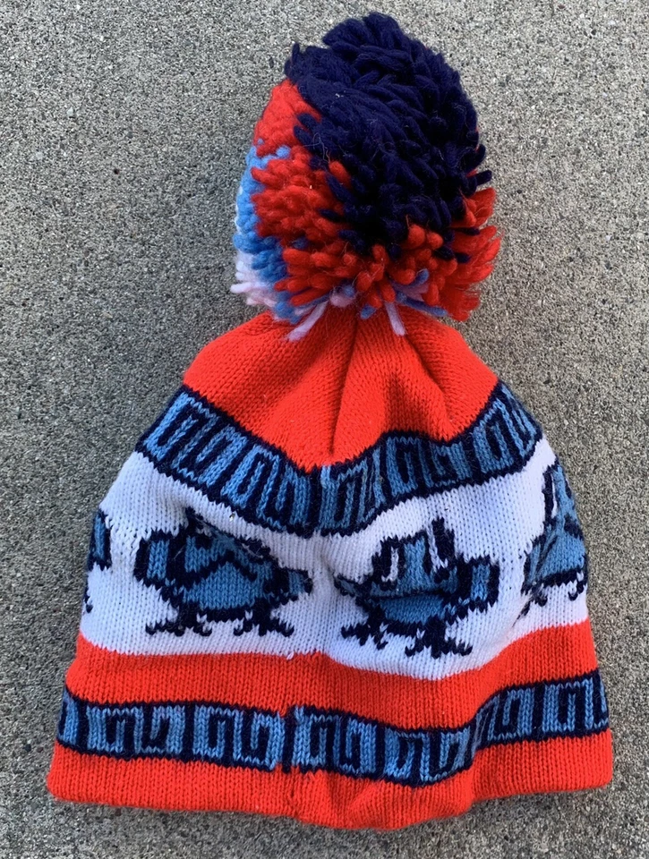 vintage acrylic knit beanie hat frog frogs red white blue pompom pom - Image 3 of 4