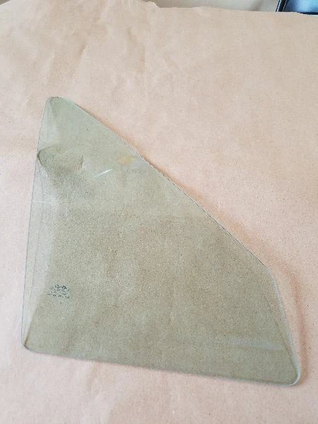 Vidrio de ventilación de puerta delantera de pasajero convertible para 85-87 Renault Alliance 164030 Foto 2 de 4