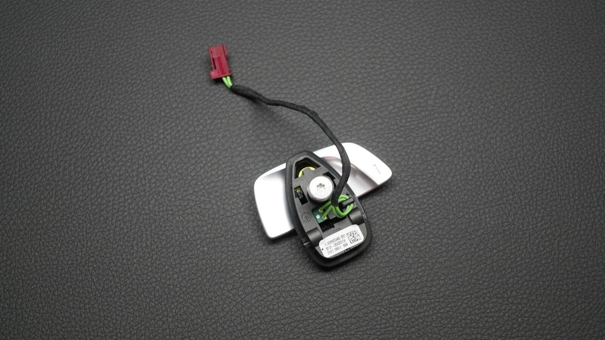 OEM MERCEDES W205 X253 W213 W166 STEERING WHEEL LEFT SHIFT PADDLE