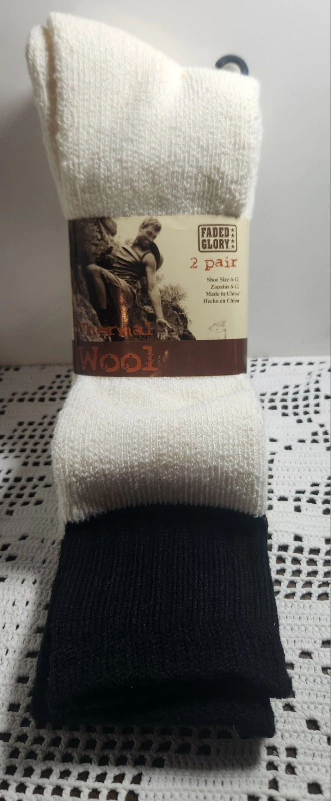 New 2-pair pack of Faded Glory thermal wool socks in white, size 6-12. L#168