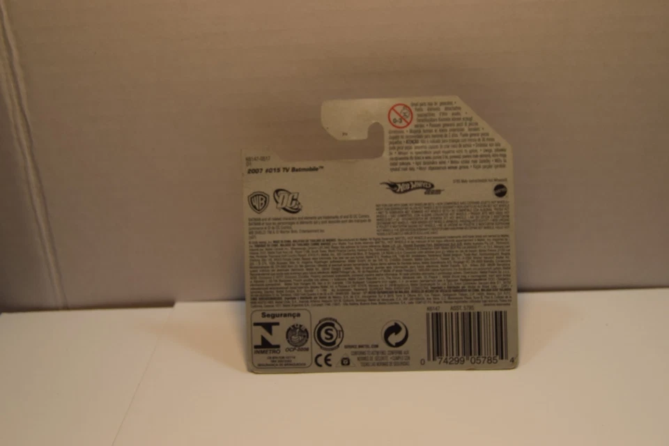 Hot Wheels 2007 First Edition ‘66 TV Series Batmobile Short Card 15/36 Rare New - Image 3 of 3