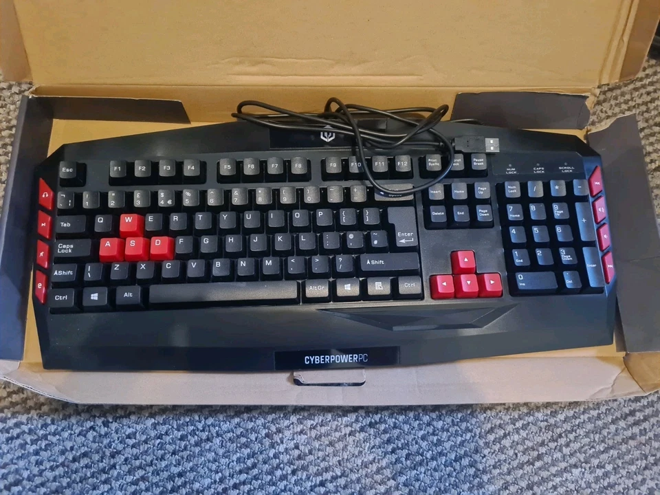 Cyberpower Pc Eurus and Ryzen 5  5600 G 8GB Ram And Monitor - Image 4 of 4