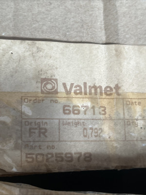 NOS Valmet OEM Headlamp Assembly 5025978