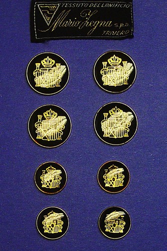 MARIO ZEGNA replacement buttons 8 Acrylic Faced Metal Buttons Good Used Cond.