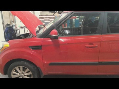 Used Front Left Door Assembly Front fits: 2013 Kia Soul electric raised outer ha