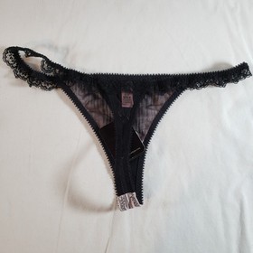 Agent Provocateur Fifi Thong AP3 Black Pink Lace