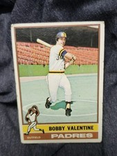 1976 Topps Bobby Valentine 366 San Diego Padres