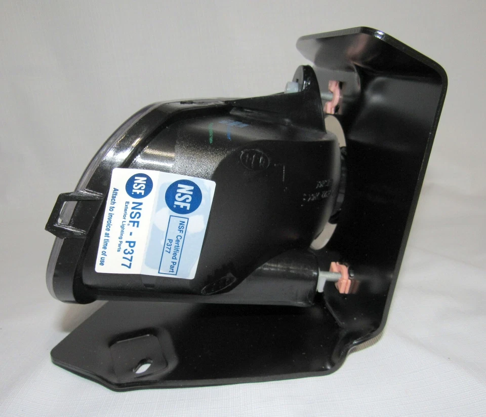 Luz antiniebla de repuesto lado conductor Ford F-150 Heritage 2004 TYC 19-5432-00 Foto 2 de 4