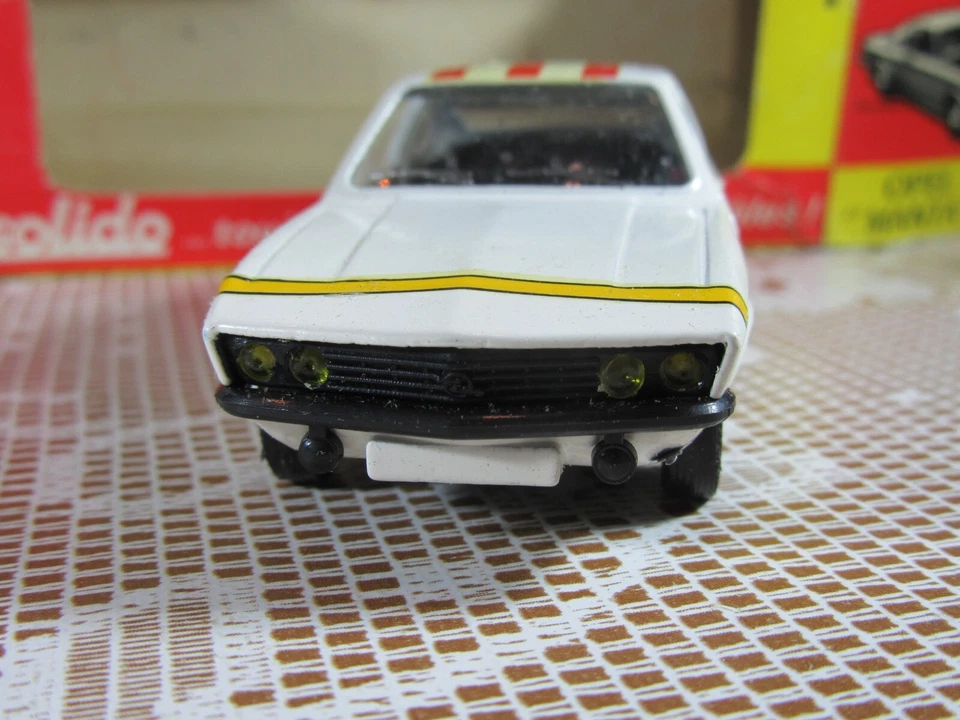A331 Vintage 1971 Solido 188 France Opel Manta 1900 SR Aseptogyl 1:43 + Boite - Photo 3/4