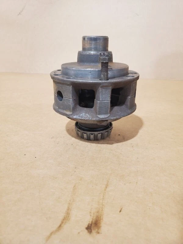 1928 - 1931 Ford Model A Differential - Image 4 of 4