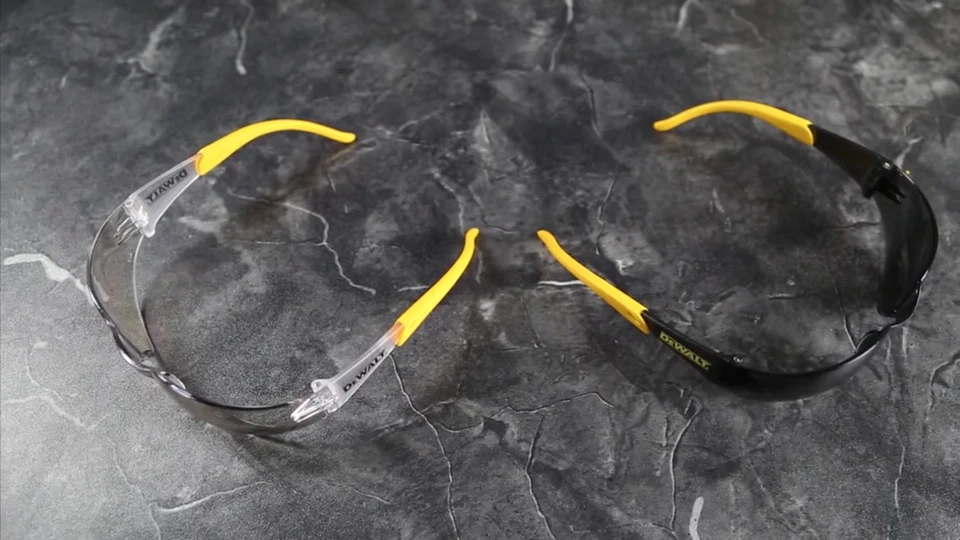 Dewalt DPG54-2C Protector Humo/Transparente Alto Rendimiento Gafas de Seguridad Paquete de 2 Foto 2 de 4