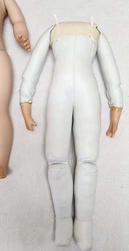 Vintage Lot of Bisque Doll Parts Doll Heads Eye Balls Arms Legs Hands Full Dolls - Picture 7 of 24