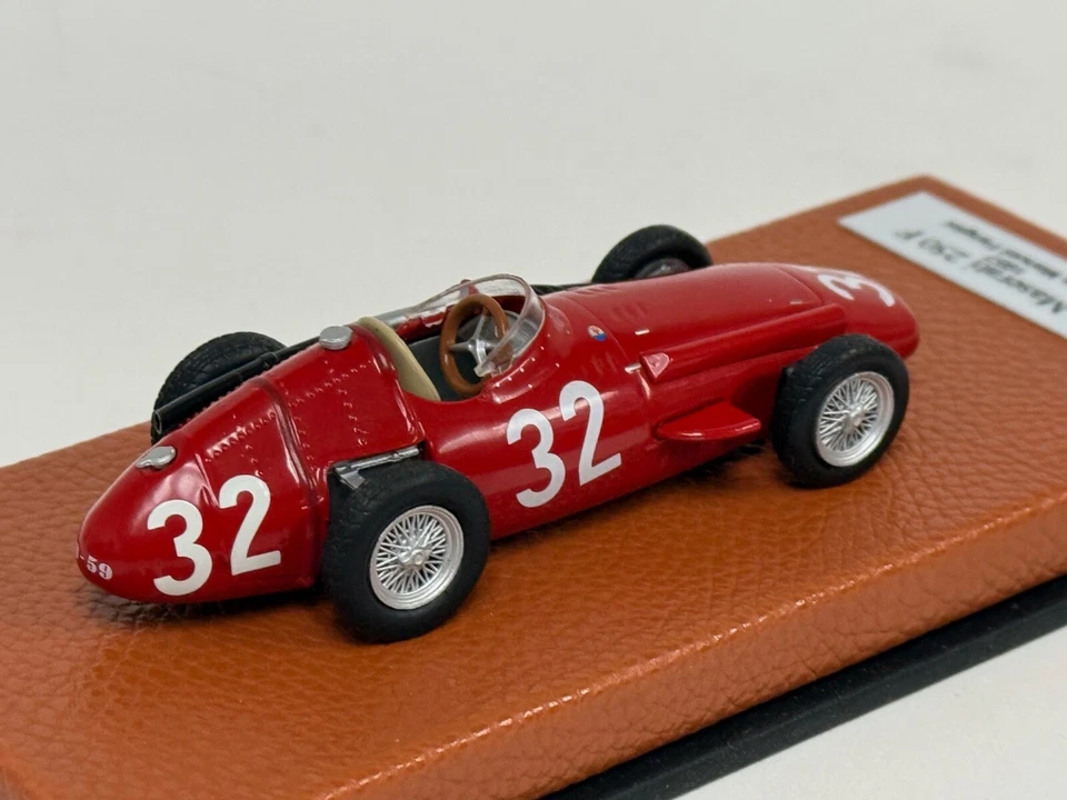 1/43 Maserati 250 de 1957 Temporada de Juan Manuel Fangio Base Cuero JPN100 Foto 3 de 4