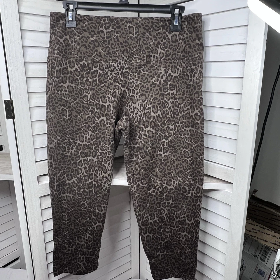 Leggings Capri Casablanca Estampado Leopardo Marrakech Clothing Co. Para Mujer Grandes Foto 2 de 4