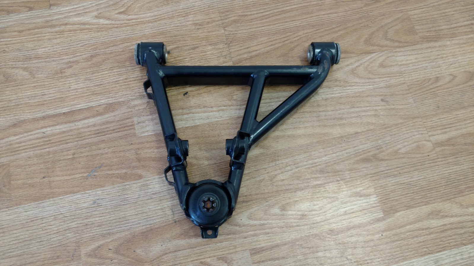 LAMBORGHINI MURCIELAGO LP640 DRIVER SIDE UPPER CONTROL ARM OEM 410407507B