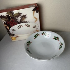 Vintage Christmas Holly Fine Porcelain Round Vegetable Serving Bowl 9” White