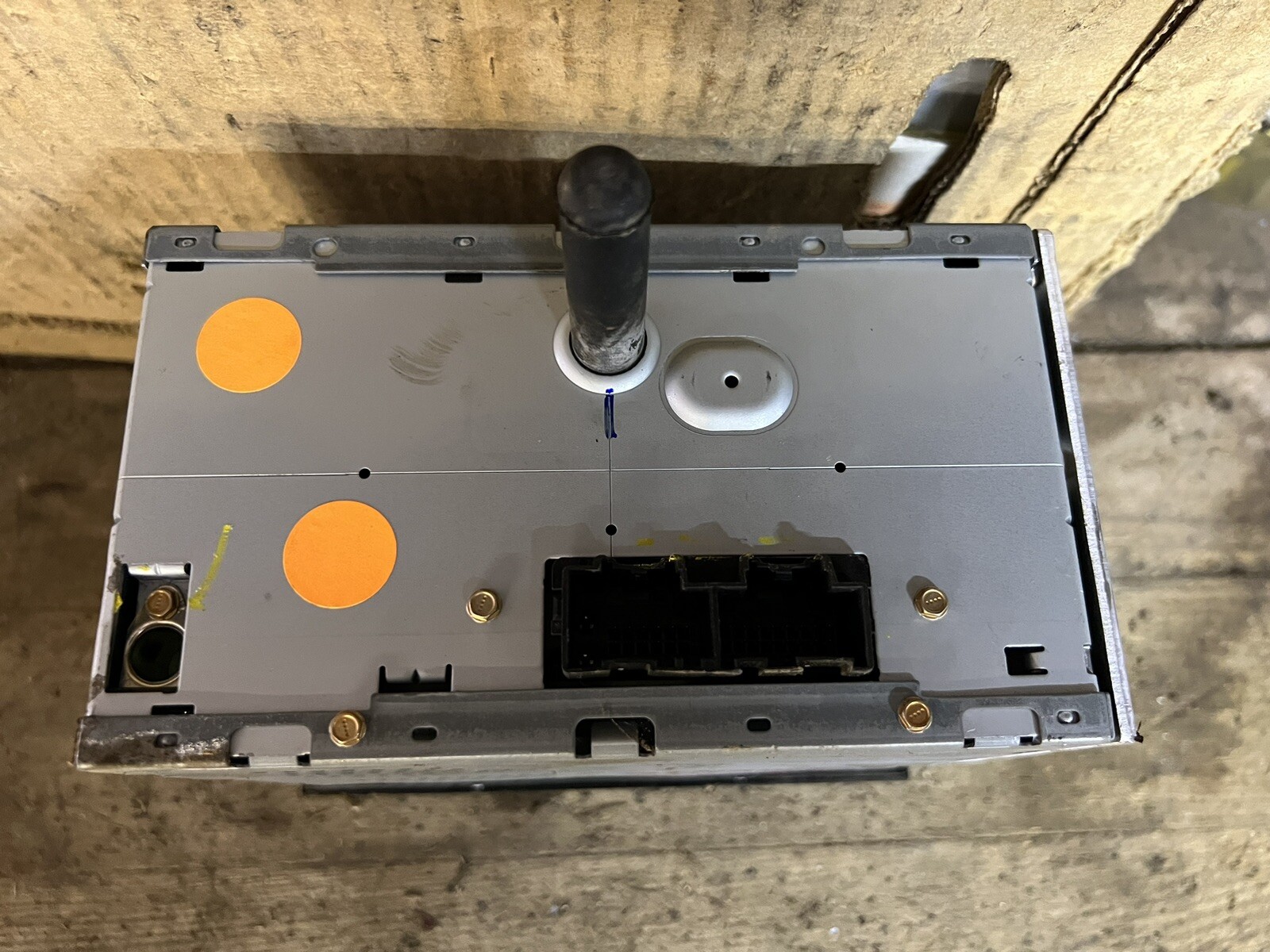 2007- 2009 Kia Sorento Factory OEM Radio CD Mp3 Player D446 Delco
