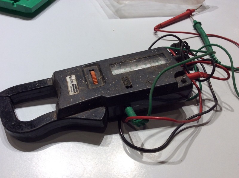 Universal Enterprises Clamp-On Multimeter #MCP9 & Probe 
