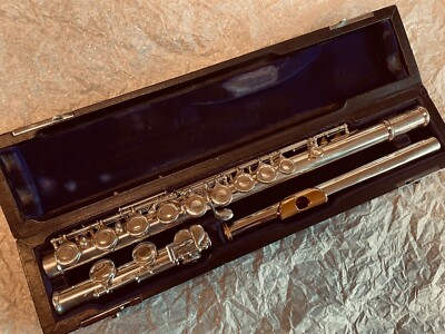 MURAMATSU FLUTE - ALL STERLING SILVER NR. 06835 w/GOLD TRIM