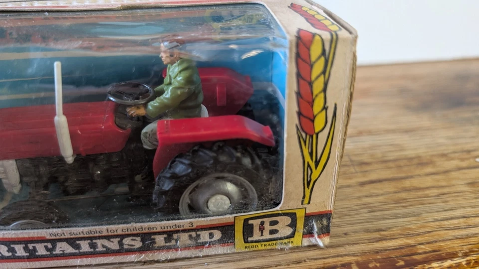 BRITAINS LTD FARM TRACTORS MASSEY FERGUSON TRACTOR REF 9520 GB - Photo 2/4