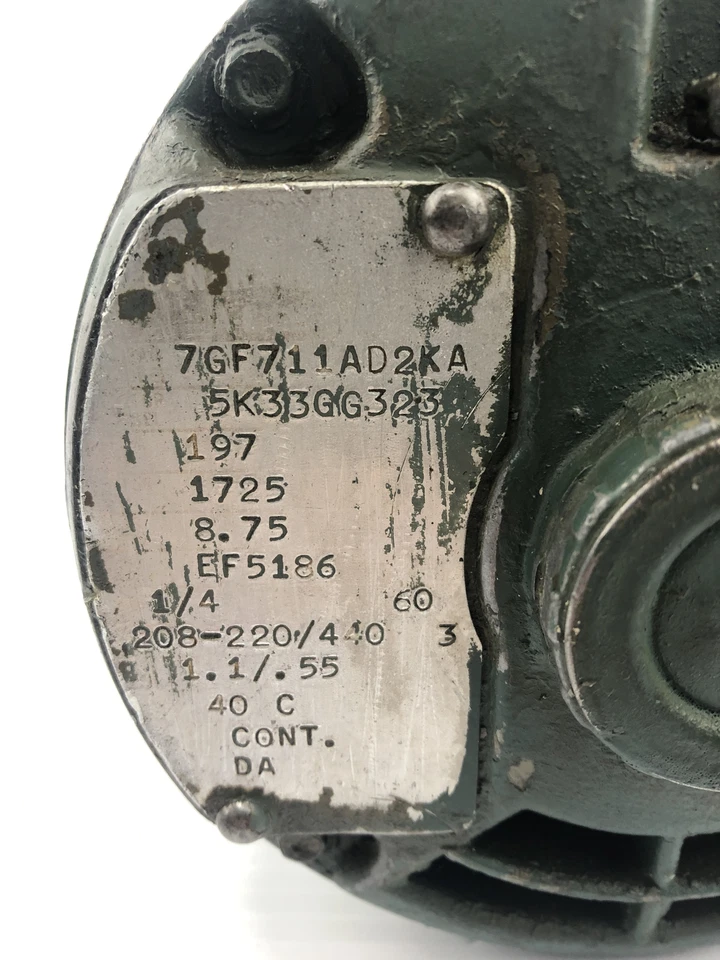 Motorreductor 1/4HP 7GF711AD2KA 1725RPM 3PH 208-220/440V 1.1/.55A 60Hz 5K33GG323 Foto 2 de 4